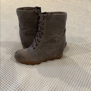 Sorel Brown Lace Up Boots